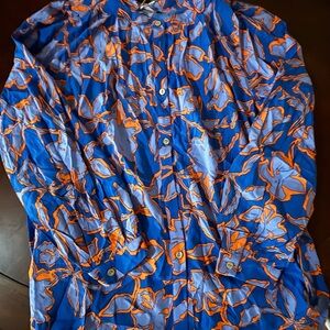 Vibrant Blue and Orange Floral Button-Up Shirt
Never worn tags